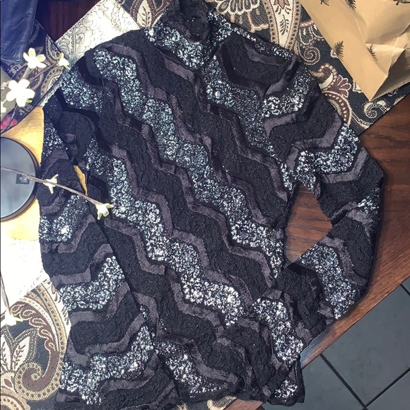 Cach’e top size M. Never worn - Picture 2 of 8